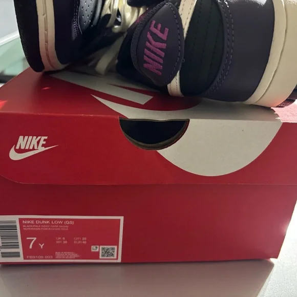 Nike Dunk Low Purple and Black Shoes - Picture 2 of 3